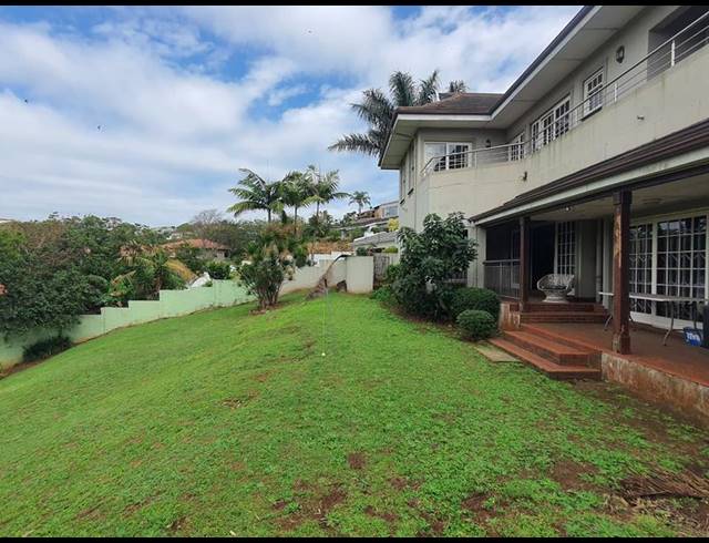 3 BEDROOM HOUSE FOR SALE IN LA LUCIA RIDGE